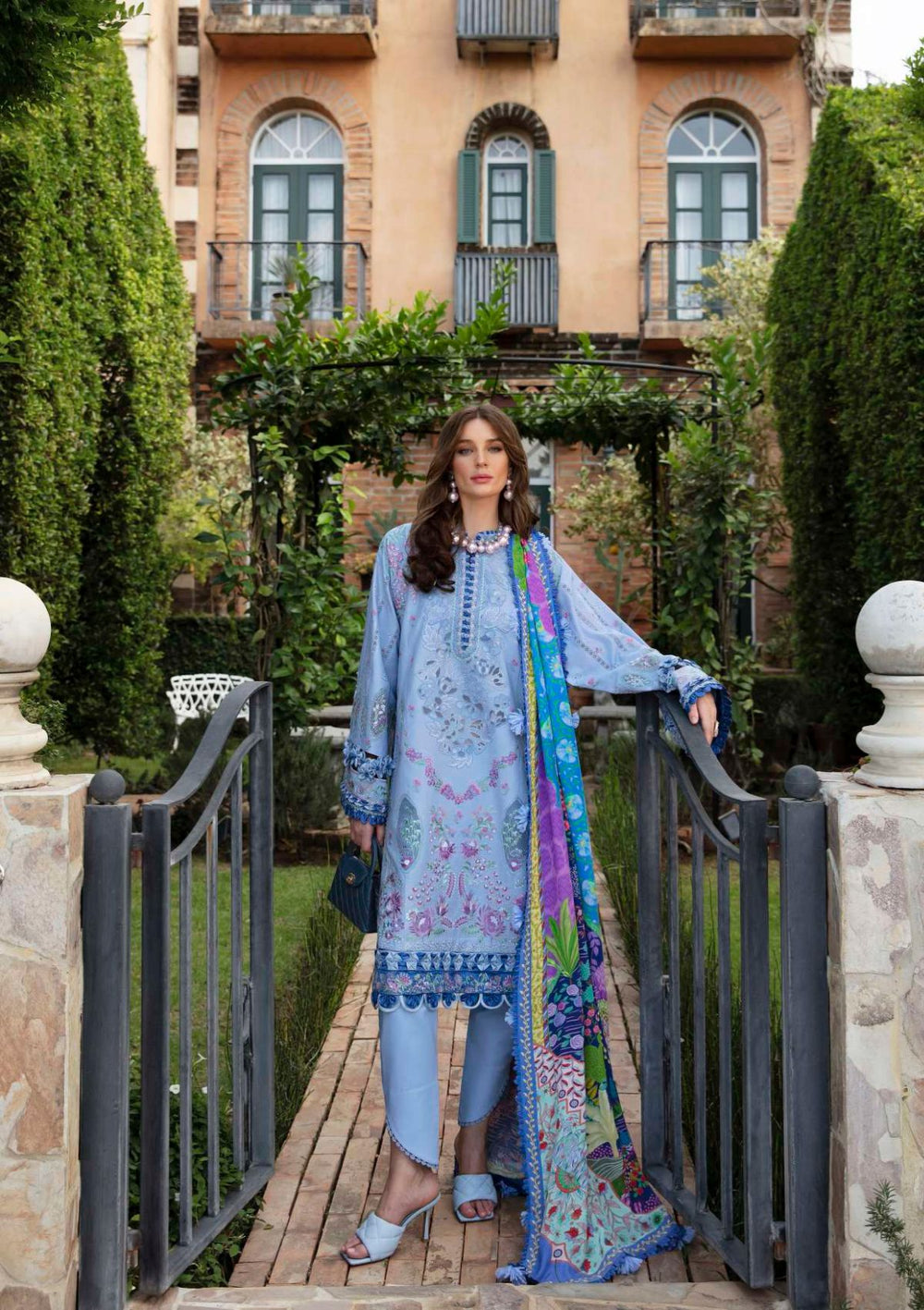 Republic Ilana Eid Luxury Lawn'24 D-1B