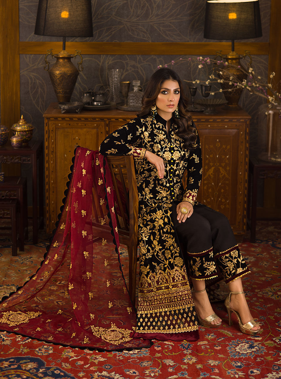 Zainab Chottani Unstitched Velvet D-04