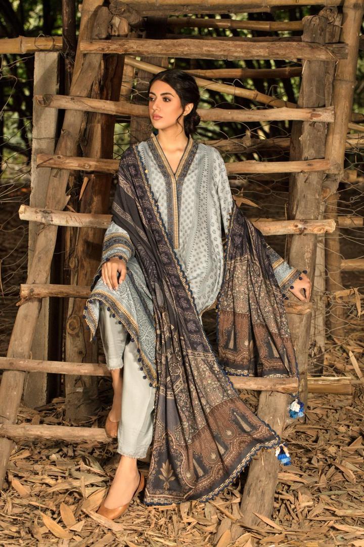 Sobia Nazir Winter Shawl'21 D-7B