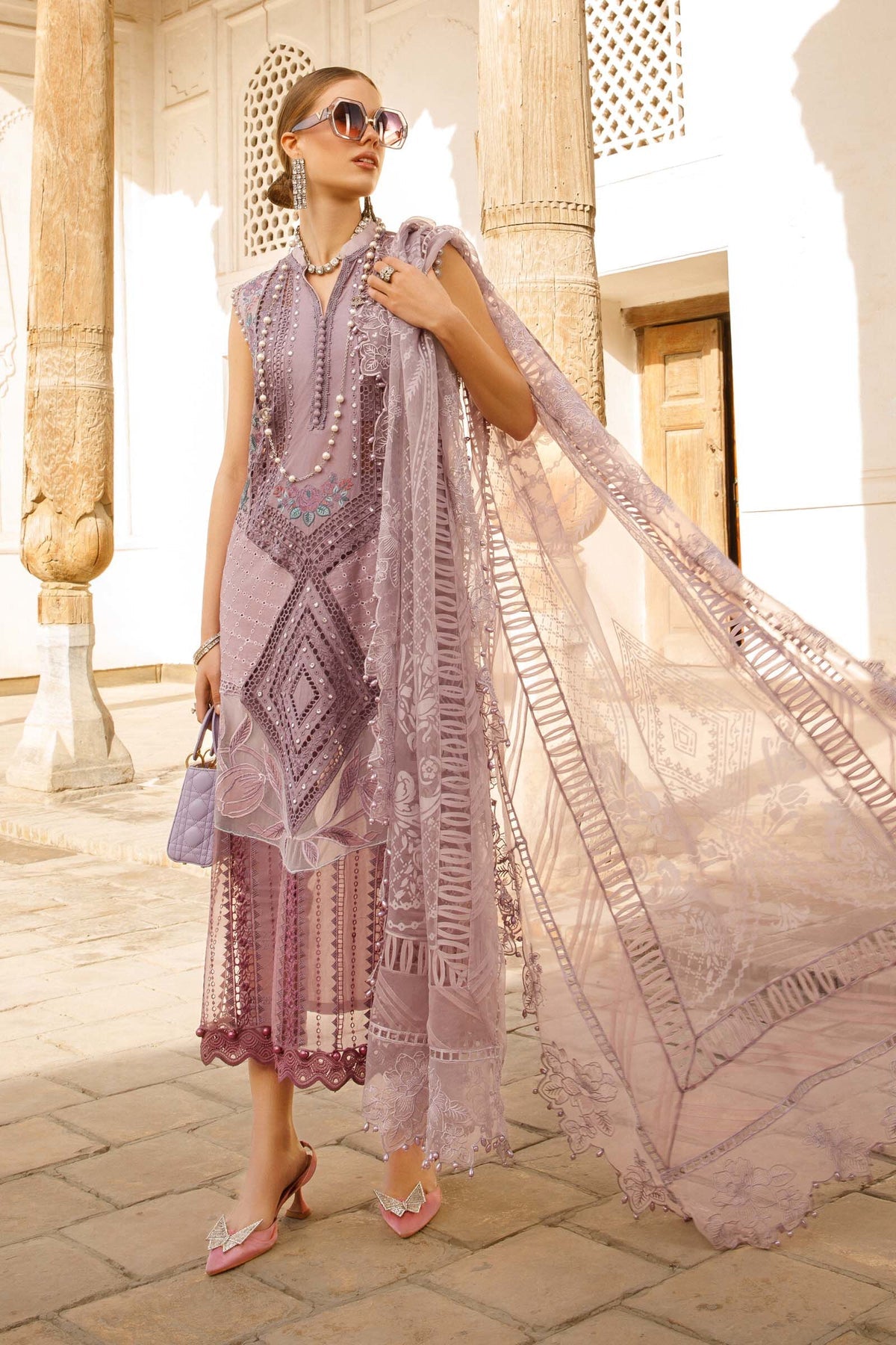 MARIA B LUXURY LAWN'23 D-1A