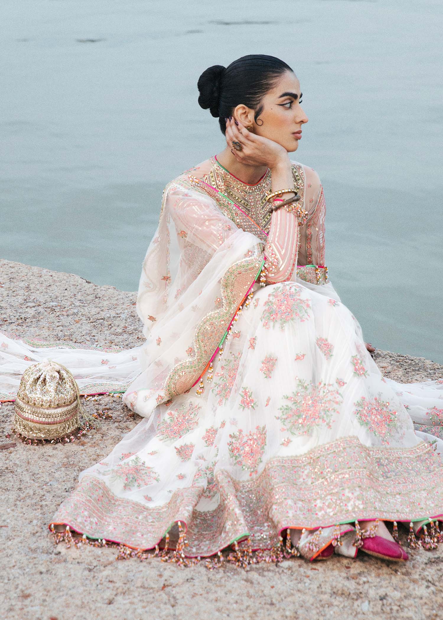 HUSSAIN REHAR-PAAR UNSTITCHED FORMAL'22- RAYA (IVORY)