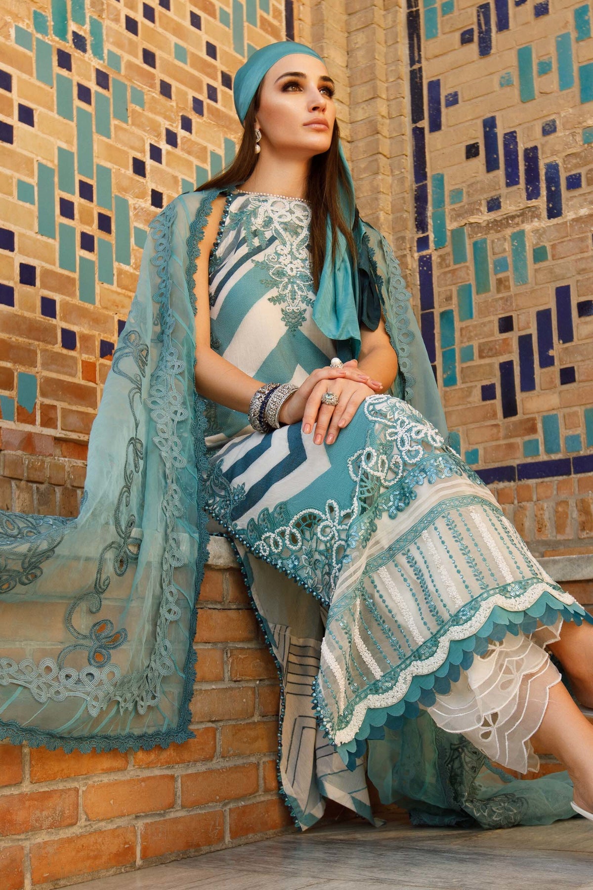 MARIA B LUXURY LAWN'23 D-14B