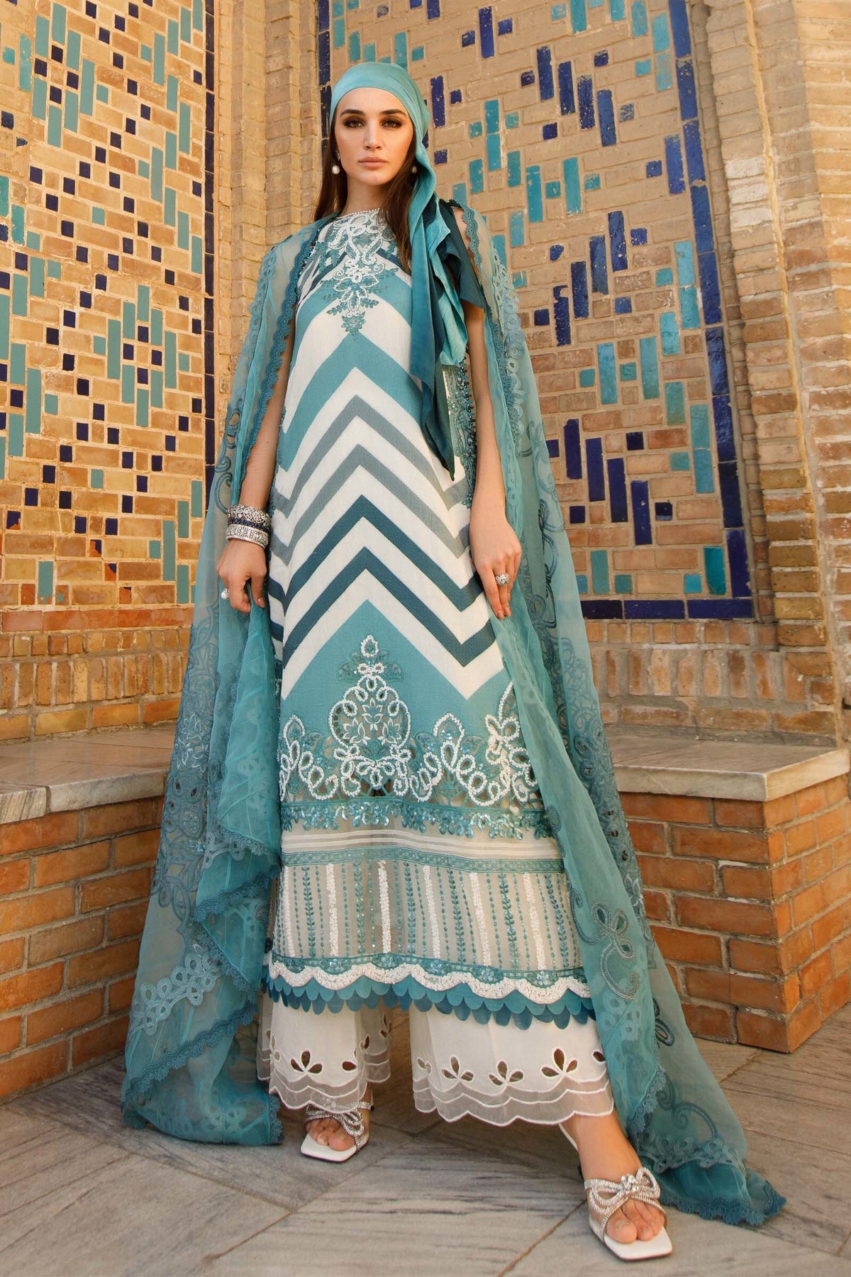 MARIA B LUXURY LAWN'23 D-14B