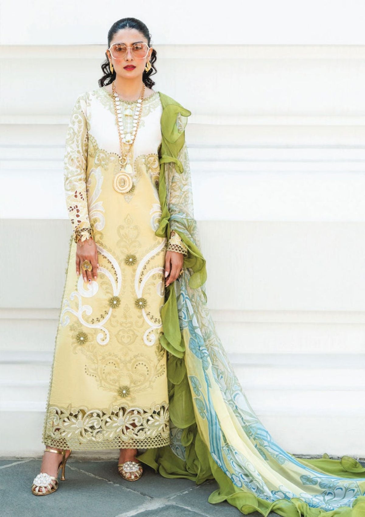 Mushq Luxury Lawana Lawn'23 D-06