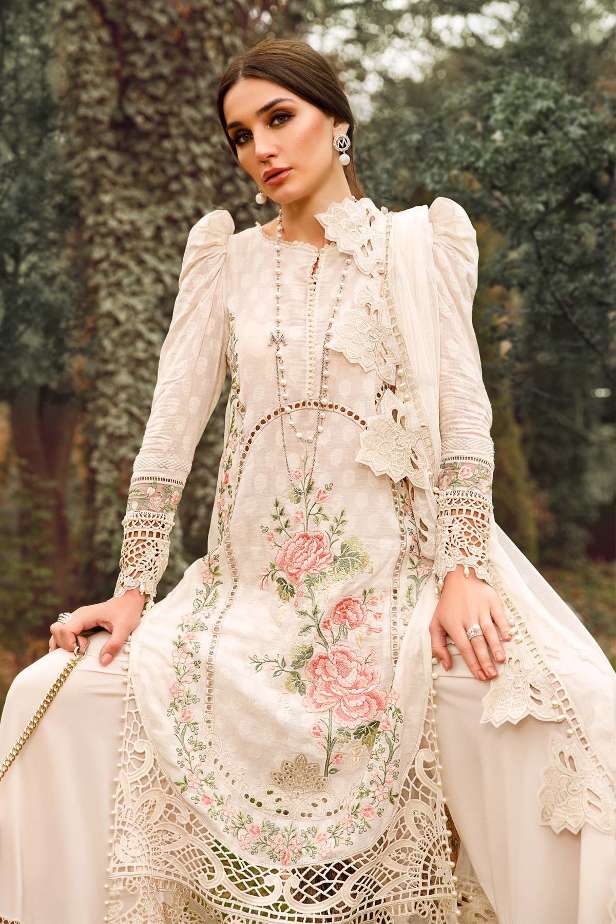 MARIA B LUXURY LAWN'23 D-2A