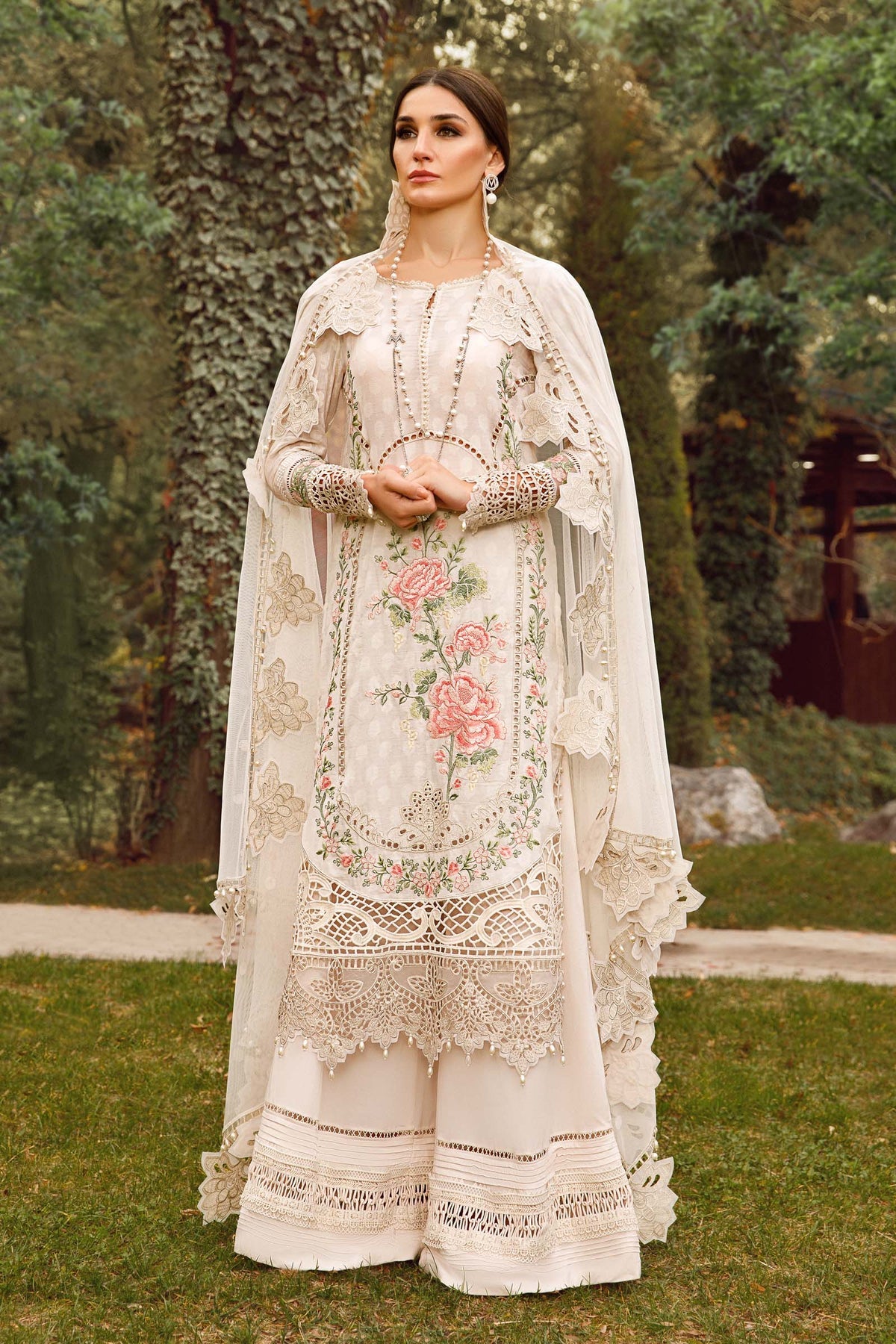 MARIA B LUXURY LAWN'23 D-2A