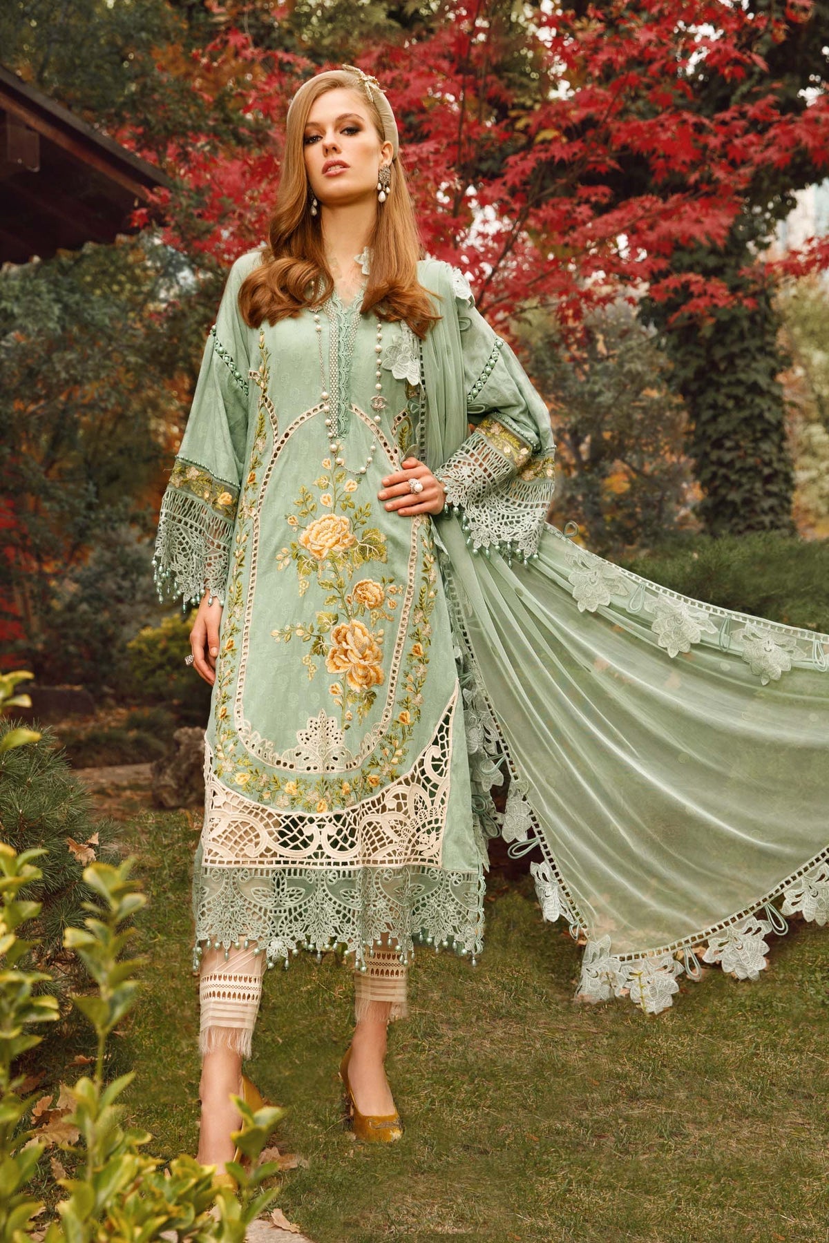 MARIA B LUXURY LAWN'23 D-2B