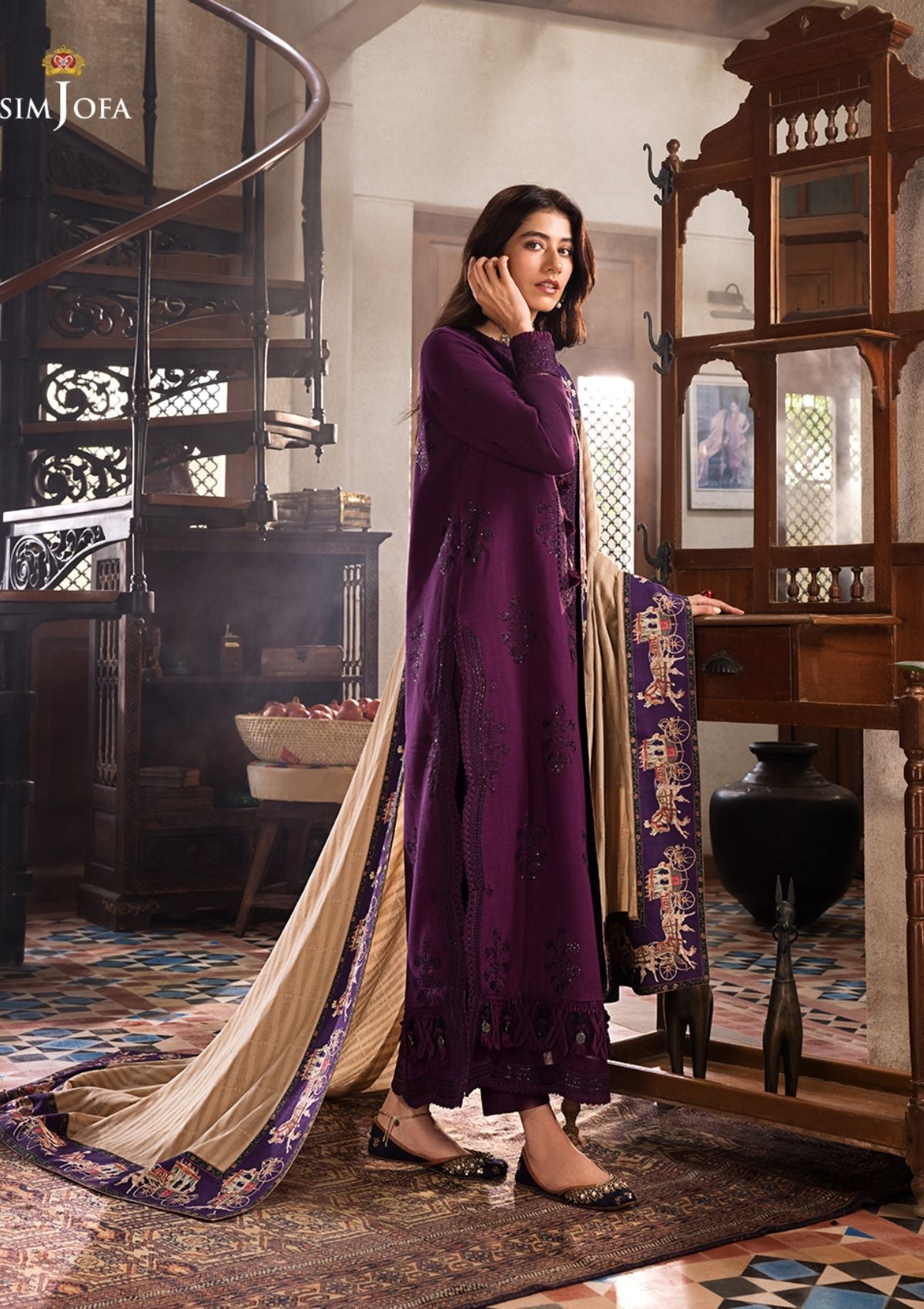 Asim Jofa The Syra Edit Kashmiri Shawl'22 AJK-02