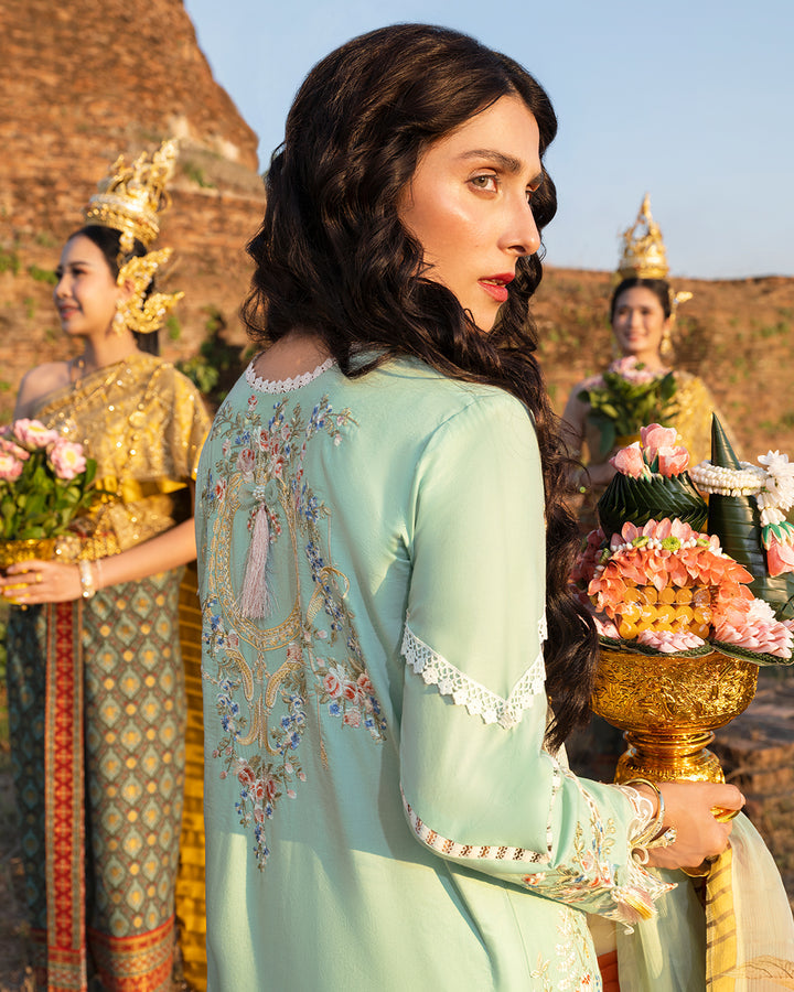 Mushq Luxury Lawana Lawn'23 D-11