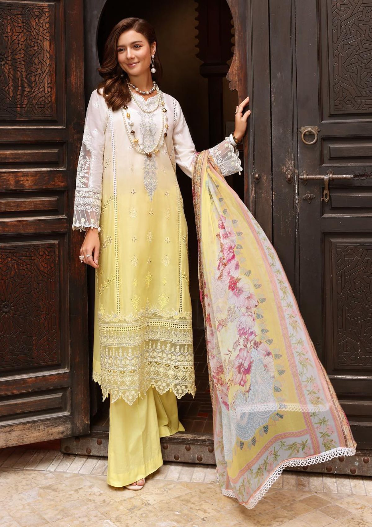 Noor by Saadia Asad Luxury'23 D-07A