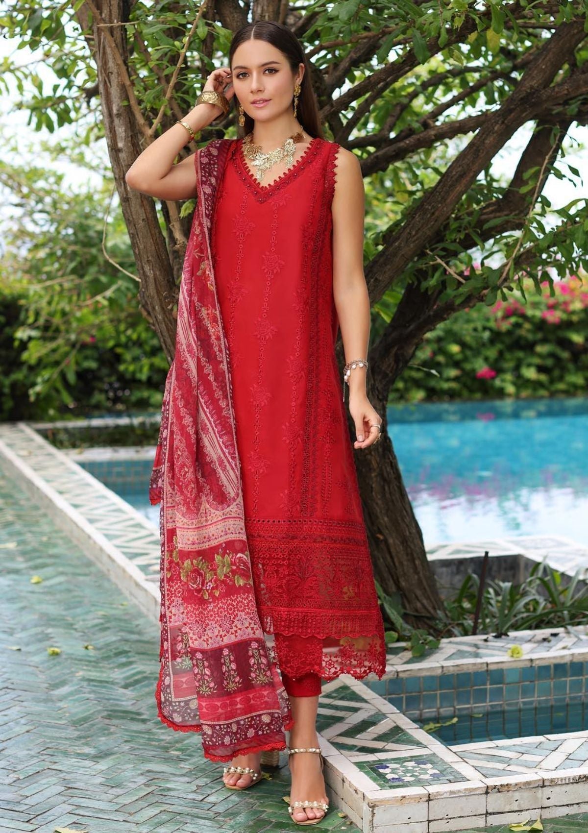 Noor by Saadia Asad Luxury'23 D-04B