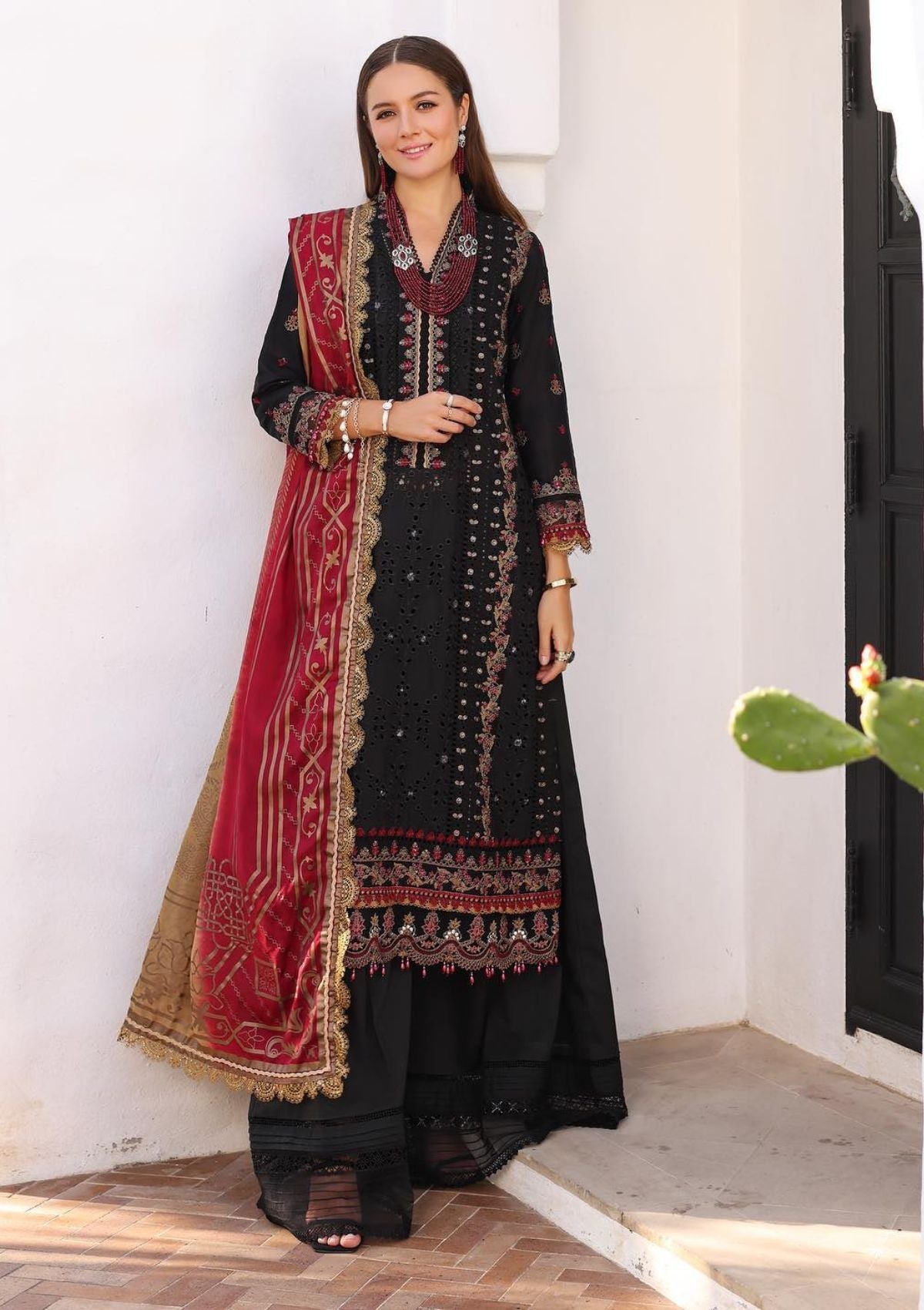 Noor by Saadia Asad Luxury'23 D-11B