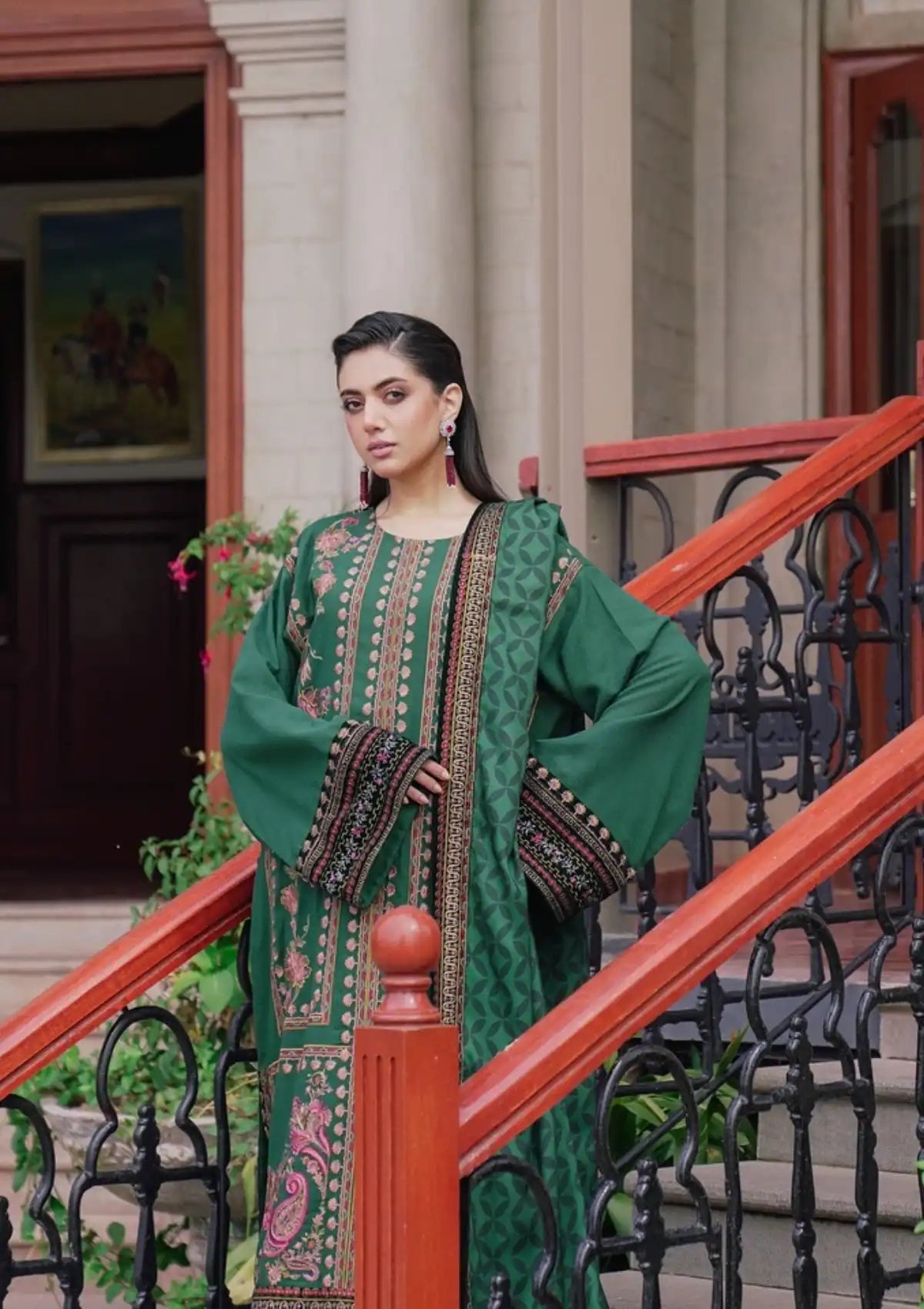 Saira Rizwan Luxury Winter'23 SR-01 ISMAT