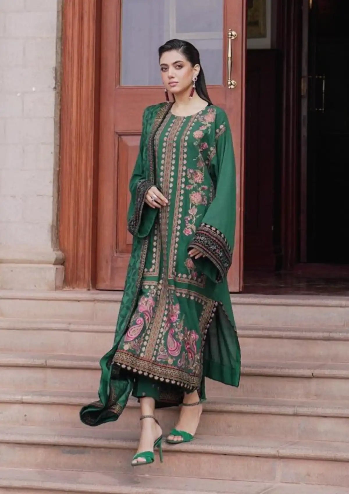 Saira Rizwan Luxury Winter'23 SR-01 ISMAT