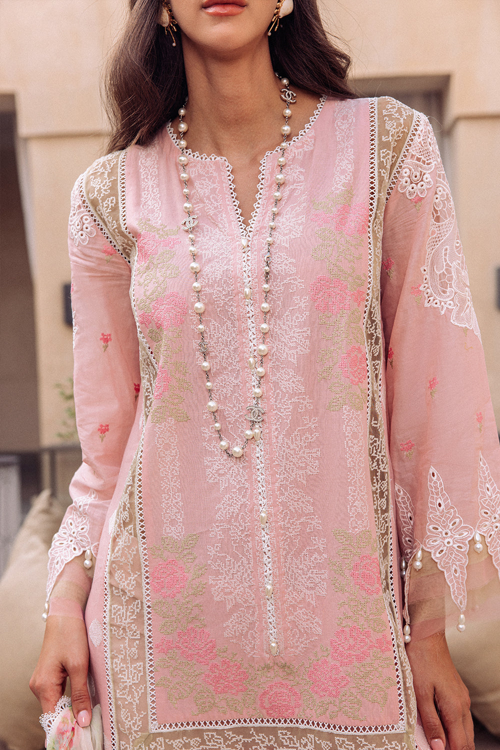 Saira Rizwan Lawn'23  DELILAH SR-02