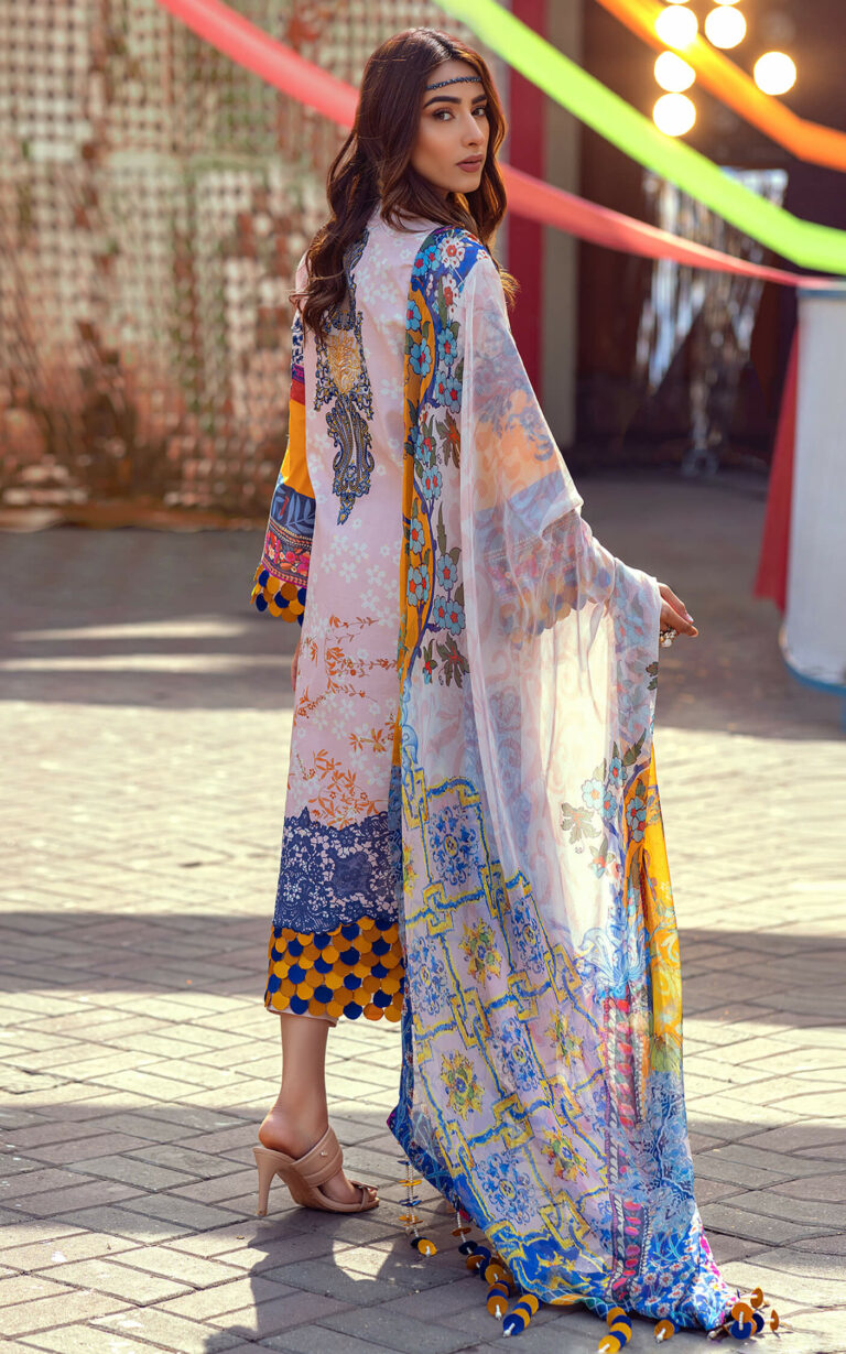 Asifa Nabeel Lawn'22 D-03