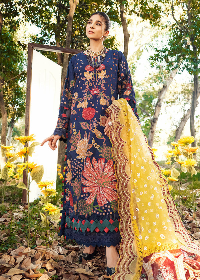 Maryam Hussain Eid Lawn'22 D-08