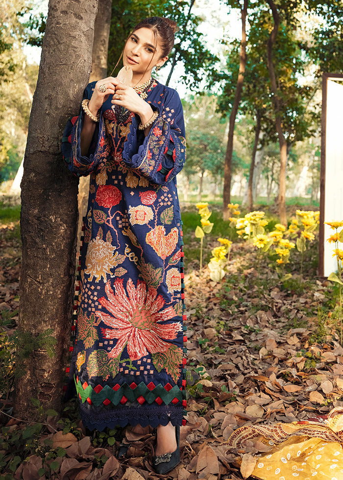 Maryam Hussain Eid Lawn'22 D-08