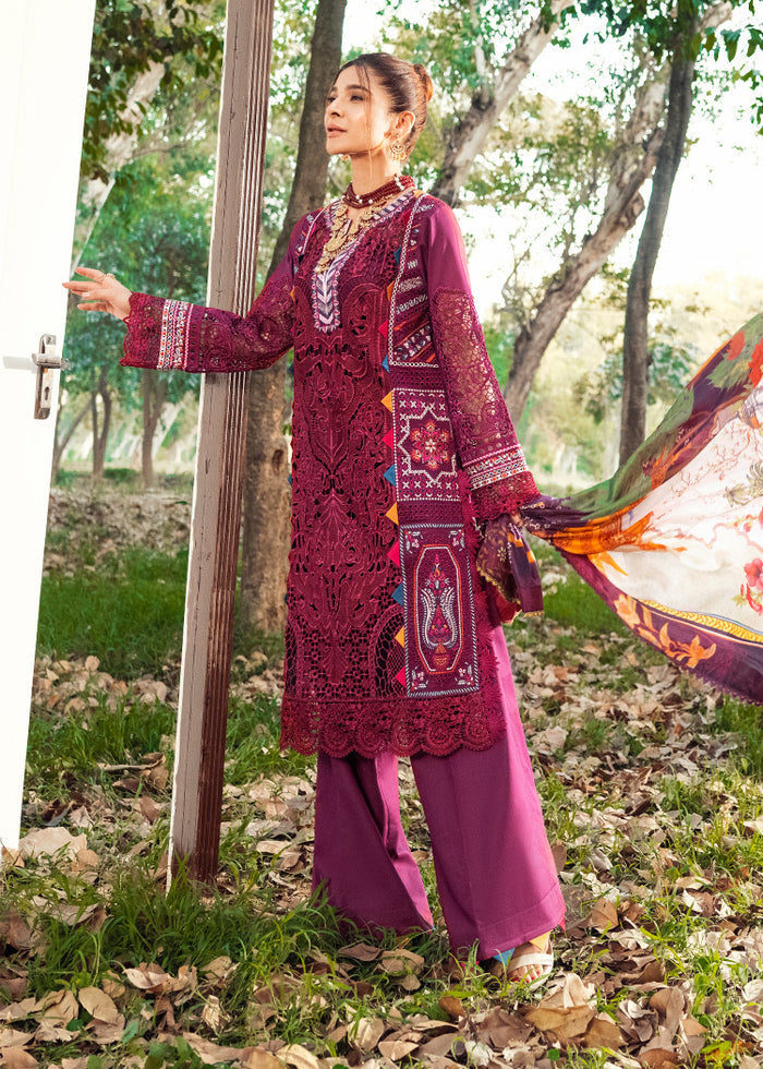 Maryam Hussain Eid Lawn'22 D-09