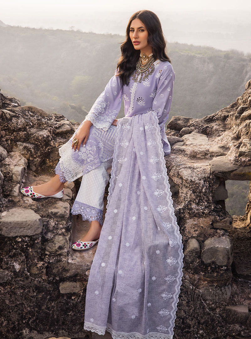 Zainab Chottani Chikenkari D-4B