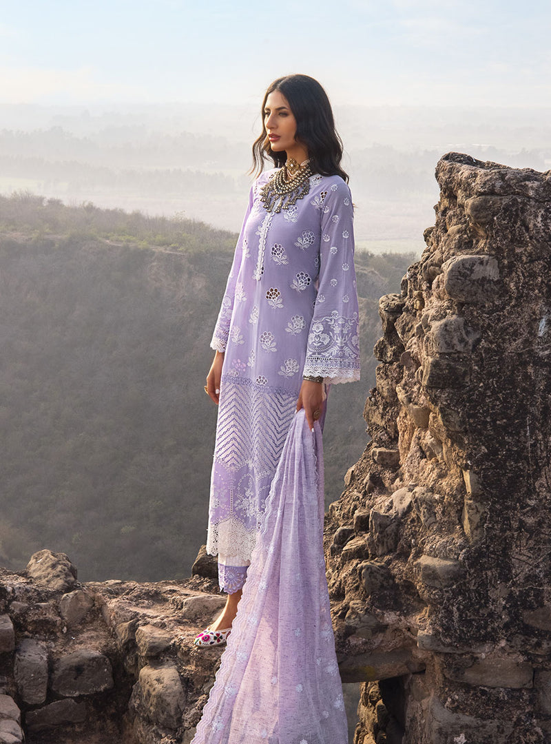 Zainab Chottani Chikenkari D-4B