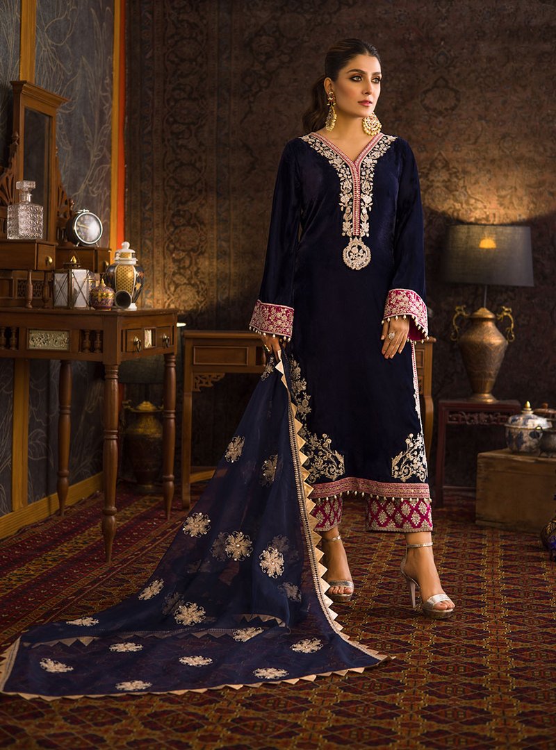 Zainab Chottani Unstitched Velvet D-02