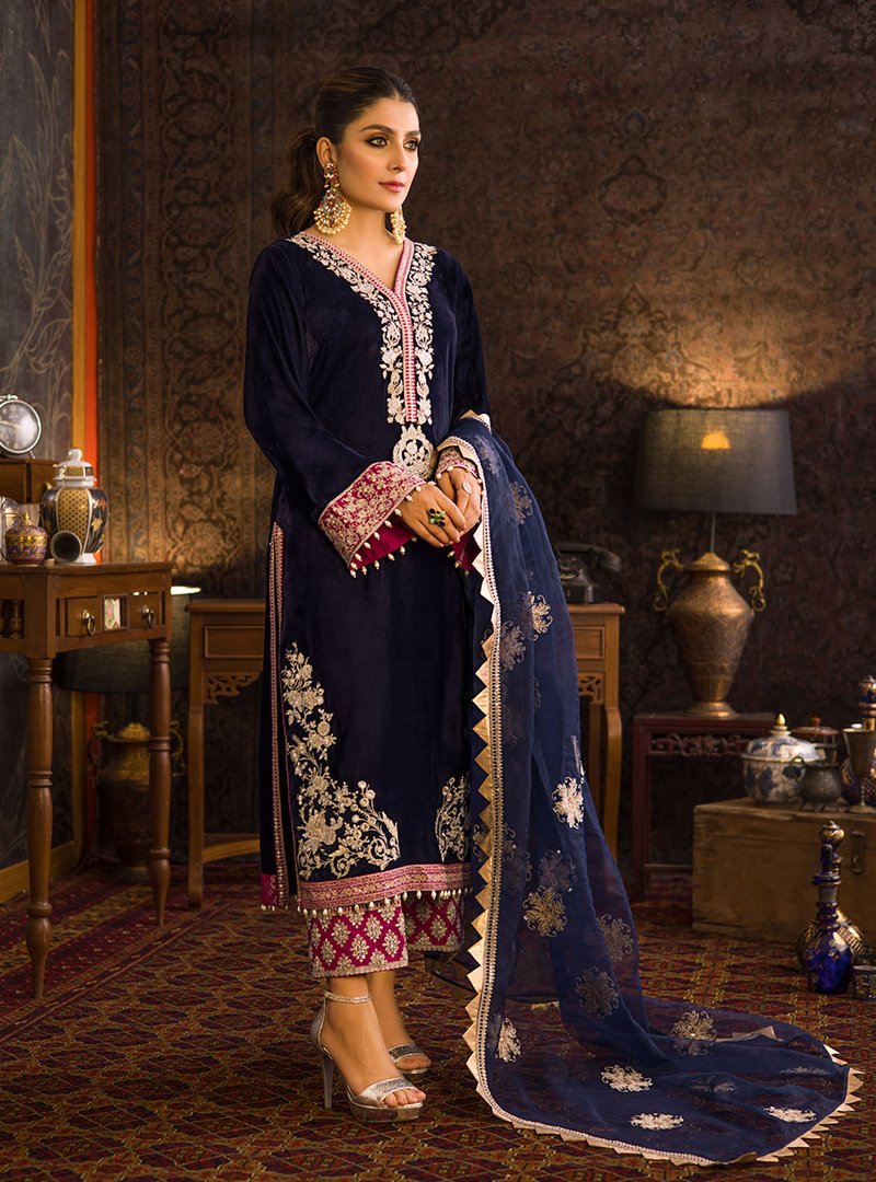 Zainab Chottani Unstitched Velvet D-02