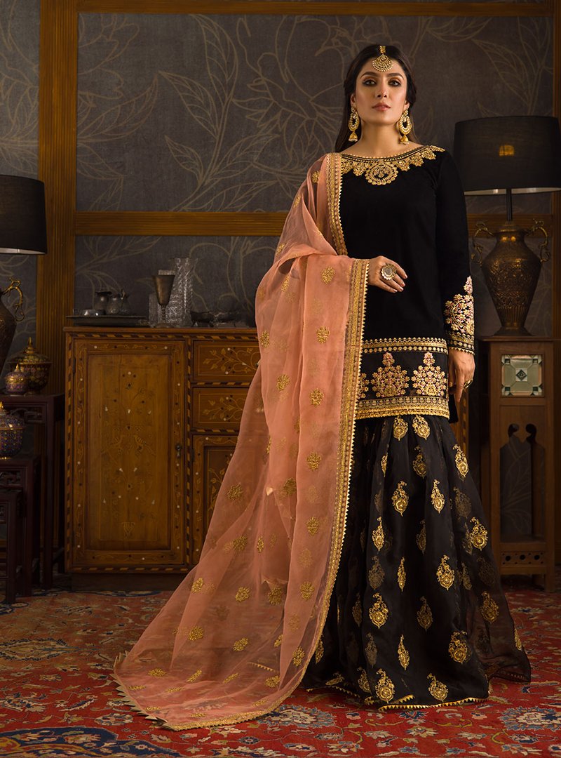 Zainab Chottani Unstitched Velvet D-06