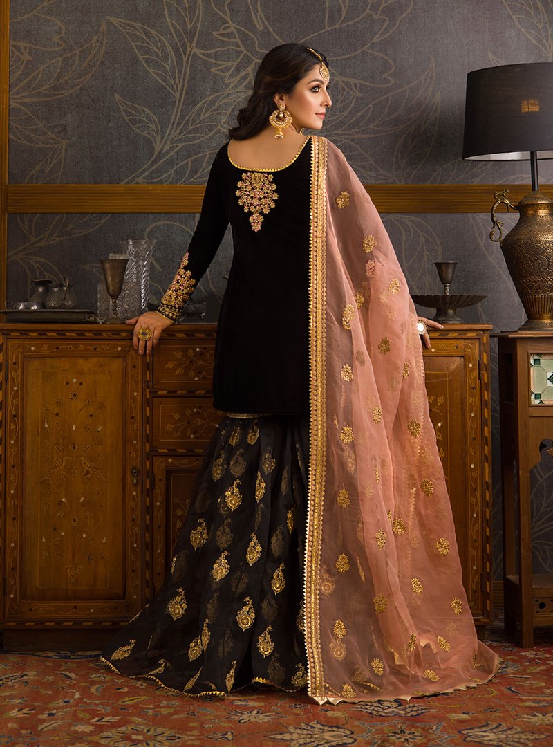 Zainab Chottani Unstitched Velvet D-06