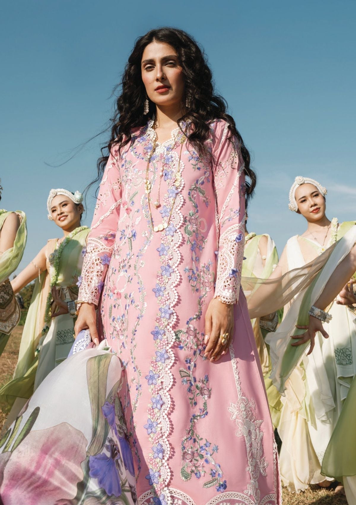 Mushq Luxury Lawana Lawn'23 D-08