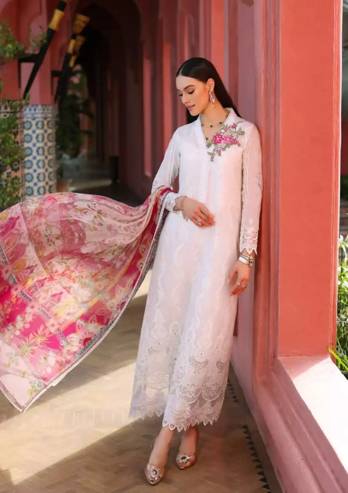 Noor by Saadia Asad Luxury'23 D-01A