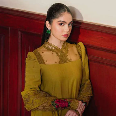 Saira Rizwan Luxury Winter'23 SR-03 INAYA