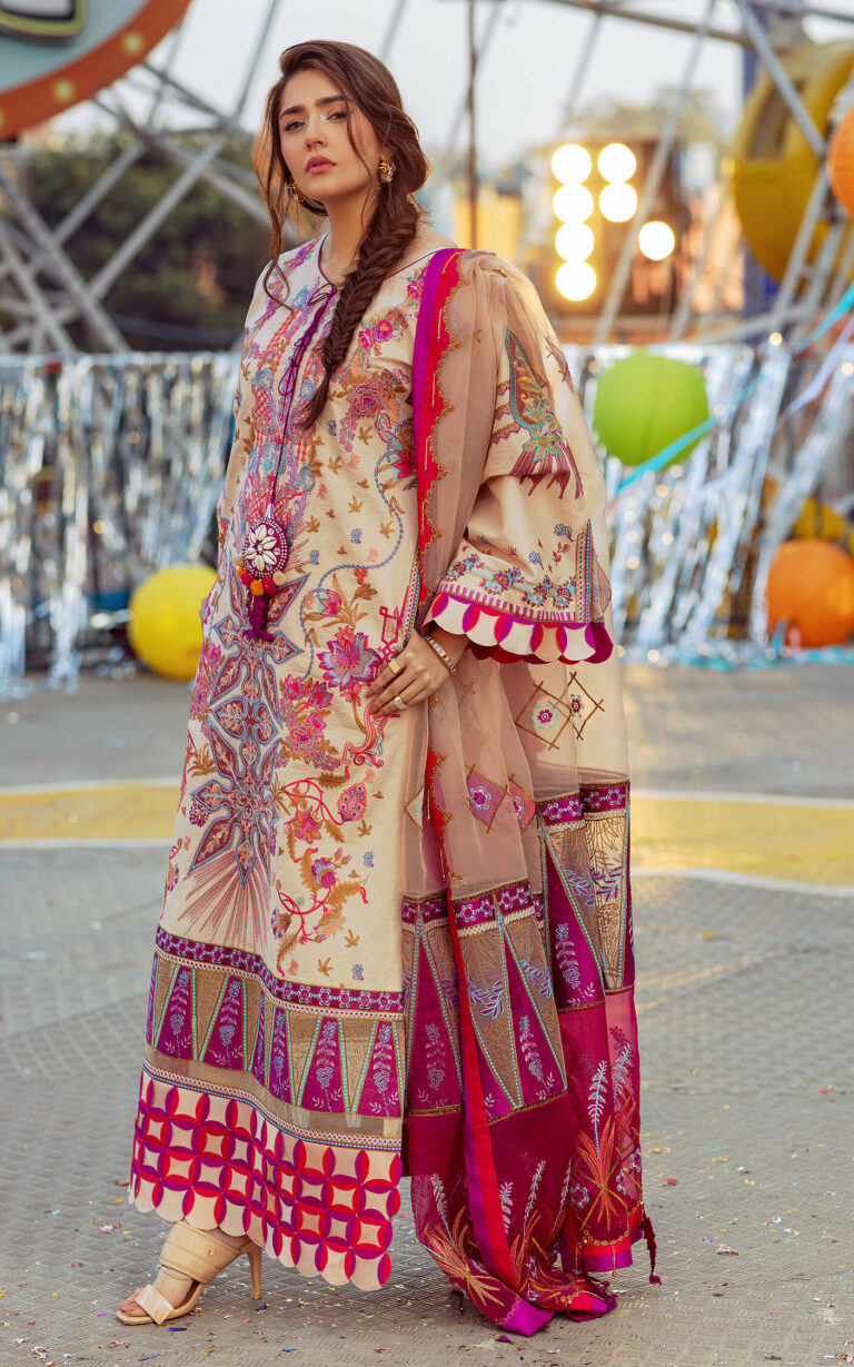 Asifa Nabeel Lawn'22 D-11