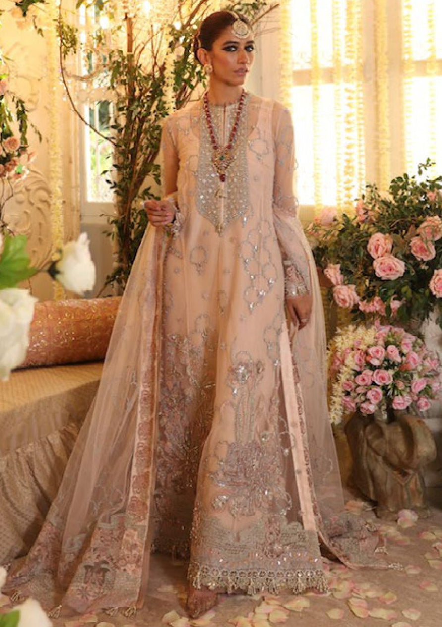 Zaha Gossamer Formal'22 D-04