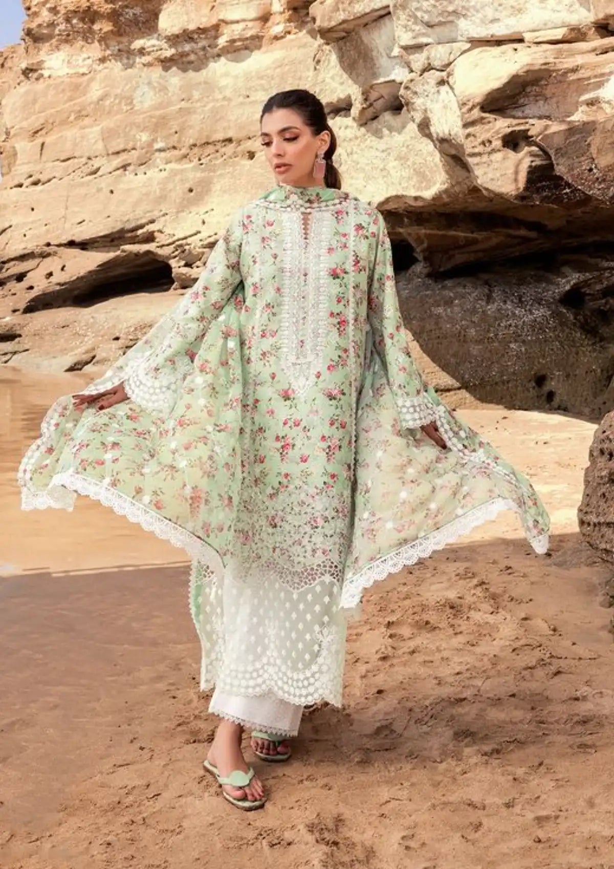 Zainab Chottani Luxury Chikankari'24 D-09A Esme