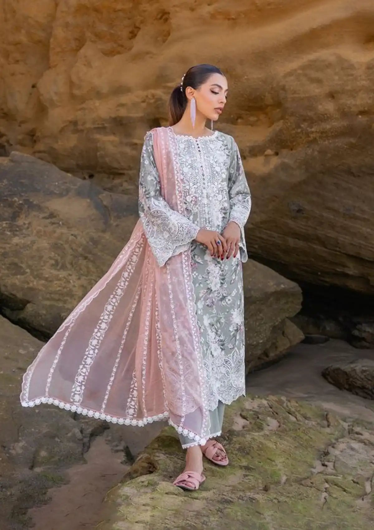 Zainab Chottani Luxury Chikankari'24 D-10A Lana